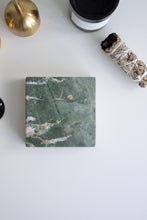 Load image into Gallery viewer, pedestal