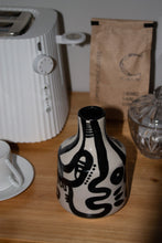 Load image into Gallery viewer, peoplakia vase/carafe