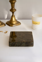 Load image into Gallery viewer, pedestal